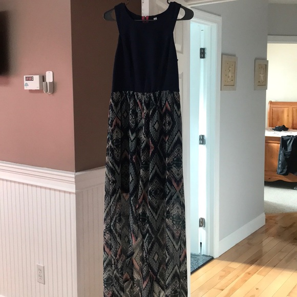 Size medium, cute long dress - Picture 1 of 4